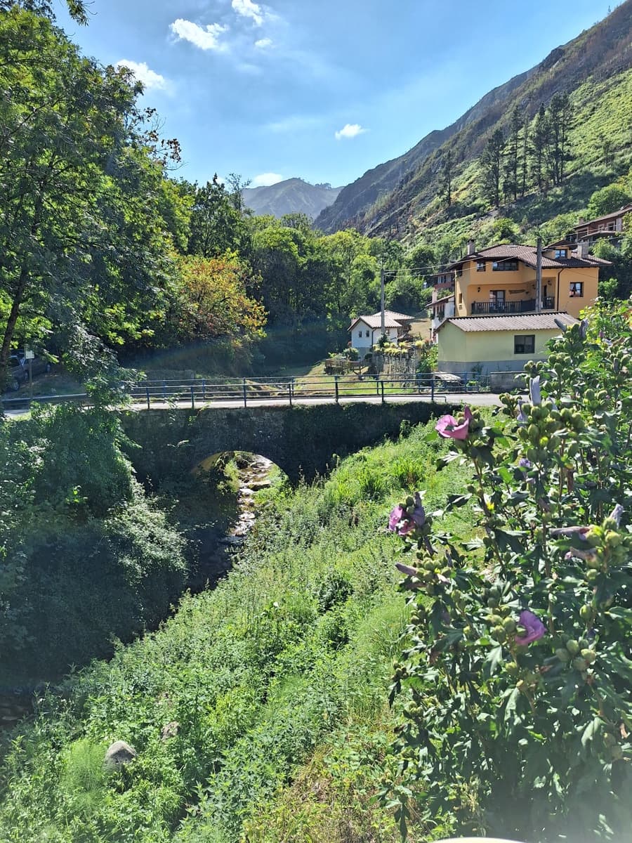 2 bedroom Finca/Country House for sale in Parres - € 285,000 (Ref: 9713388)