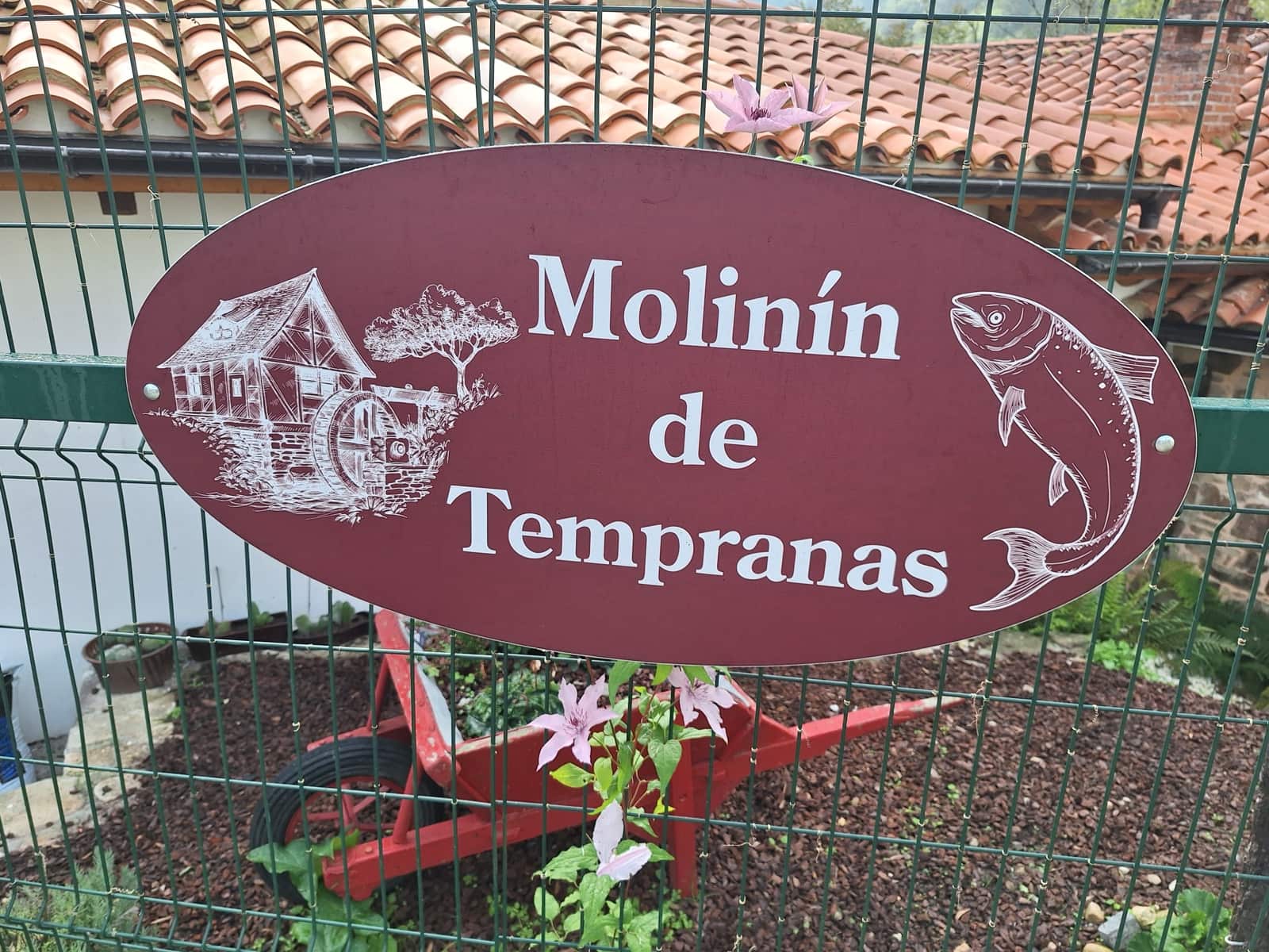 2 bedroom Finca/Country House for sale in Parres - € 285,000 (Ref: 9713388)