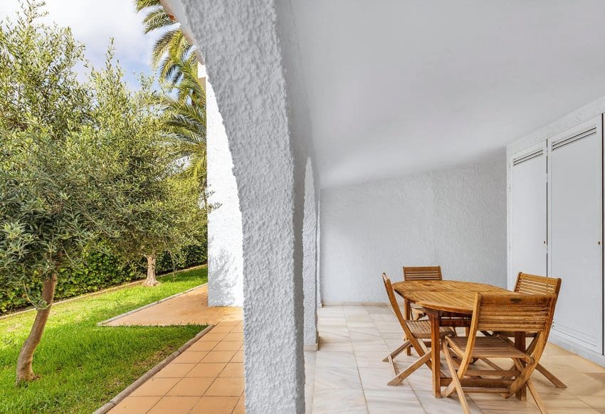 3 soveværelse Villa til salg i Torrevieja med swimmingpool garage - € 595.000 (Ref: 10029556)