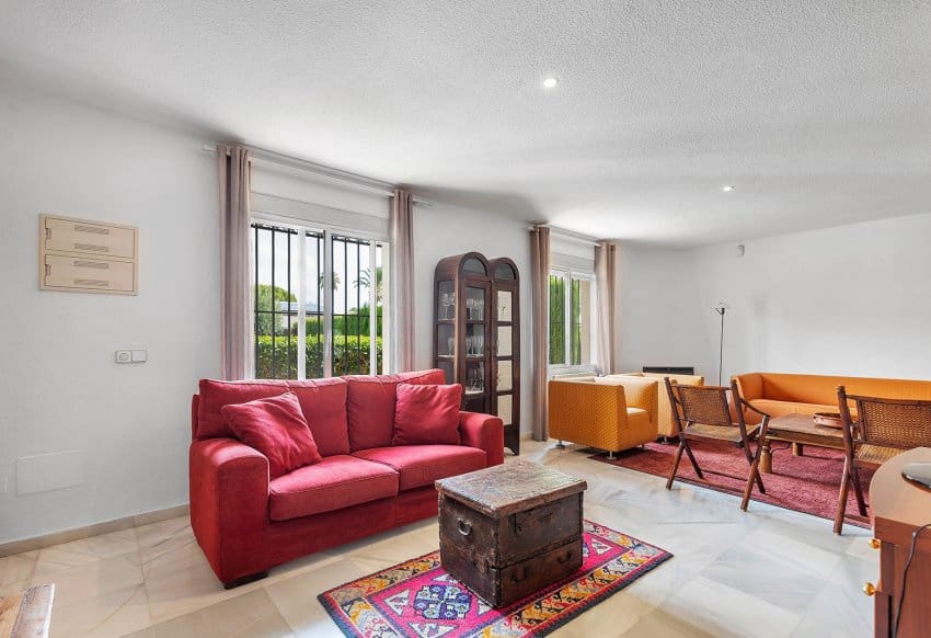 3 soveværelse Villa til salg i Torrevieja med swimmingpool garage - € 595.000 (Ref: 10029556)