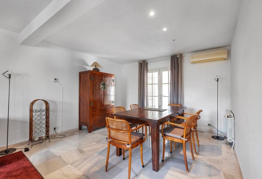 3 soveværelse Villa til salg i Torrevieja med swimmingpool garage - € 595.000 (Ref: 10029556)