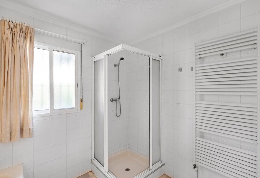 3 soveværelse Villa til salg i Torrevieja med swimmingpool garage - € 595.000 (Ref: 10029556)