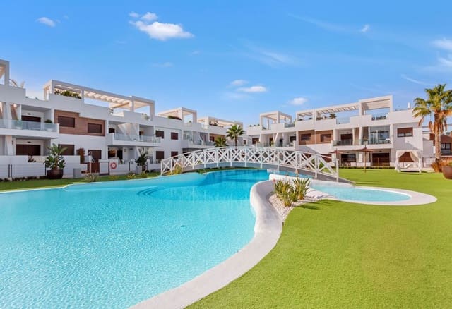 Apartamento de 2 habitaciones en Los Balcones - Los Altos, Torrevieja en venta con piscina garaje - 300.000 € (Ref: 10029557)