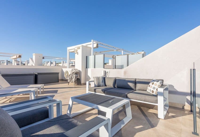 2 soveværelse Lejlighed til salg i San Miguel de Salinas med swimmingpool - € 245.000 (Ref: 10177666)
