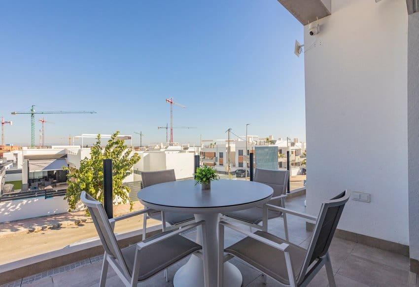 2 soveværelse Lejlighed til salg i San Miguel de Salinas med swimmingpool - € 245.000 (Ref: 10177666)