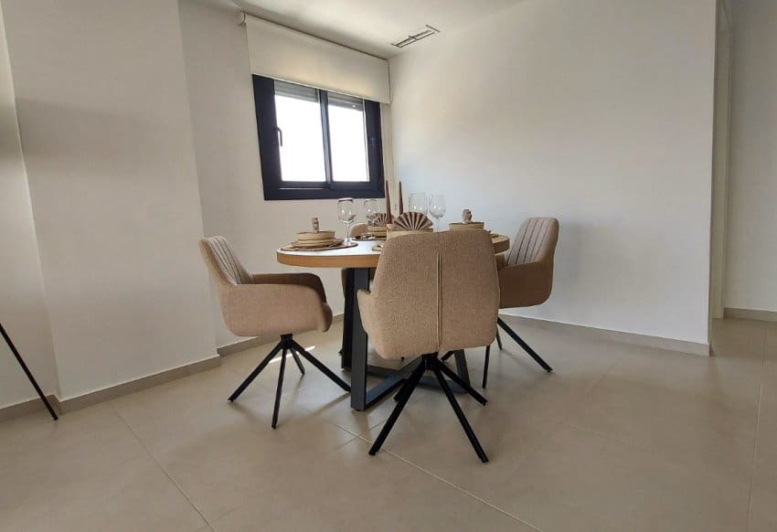 2 slaapkamer Appartement te koop in San Miguel de Salinas met zwembad - € 245.000 (Ref: 9773438)