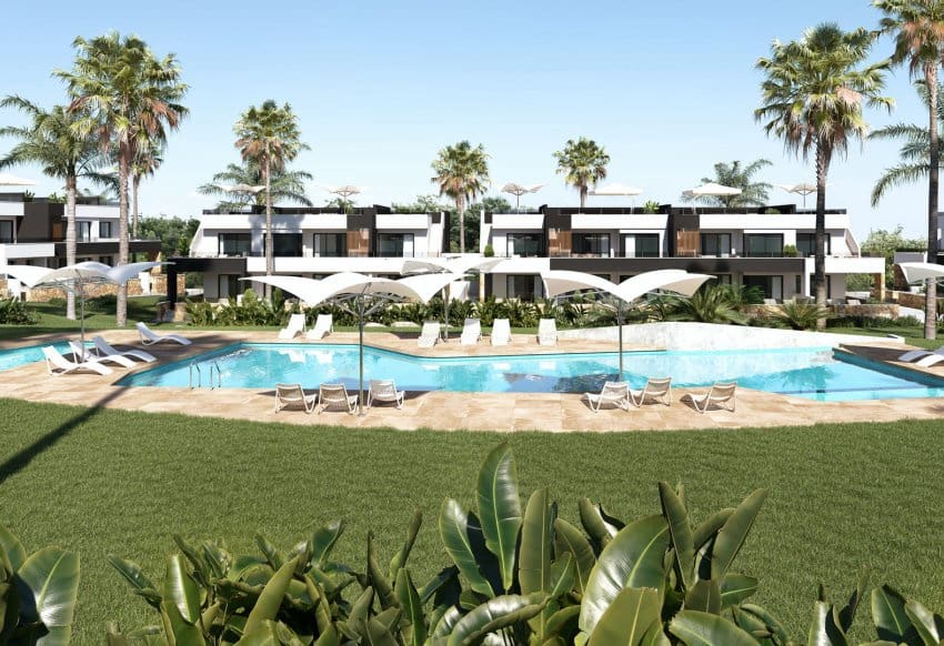 2 soveværelse Bungalow til salg i Ciudad Quesada med swimmingpool - € 298.000 (Ref: 9773440)