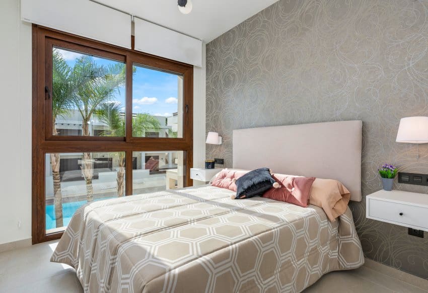 3 soveværelse Bungalow til salg i Torrevieja med swimmingpool - € 305.000 (Ref: 9773444)