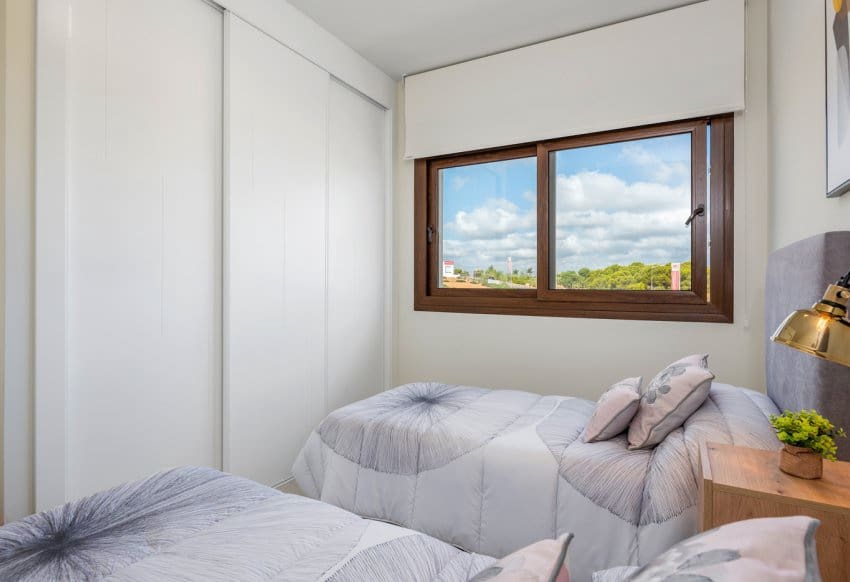 3 soveværelse Bungalow til salg i Torrevieja med swimmingpool - € 305.000 (Ref: 9773444)