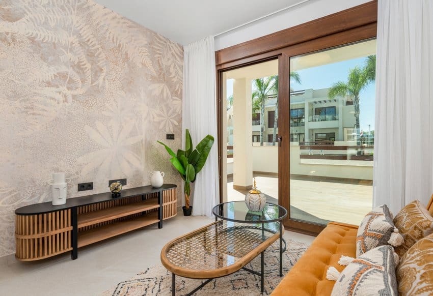 3 soveværelse Bungalow til salg i Torrevieja med swimmingpool - € 305.000 (Ref: 9773444)