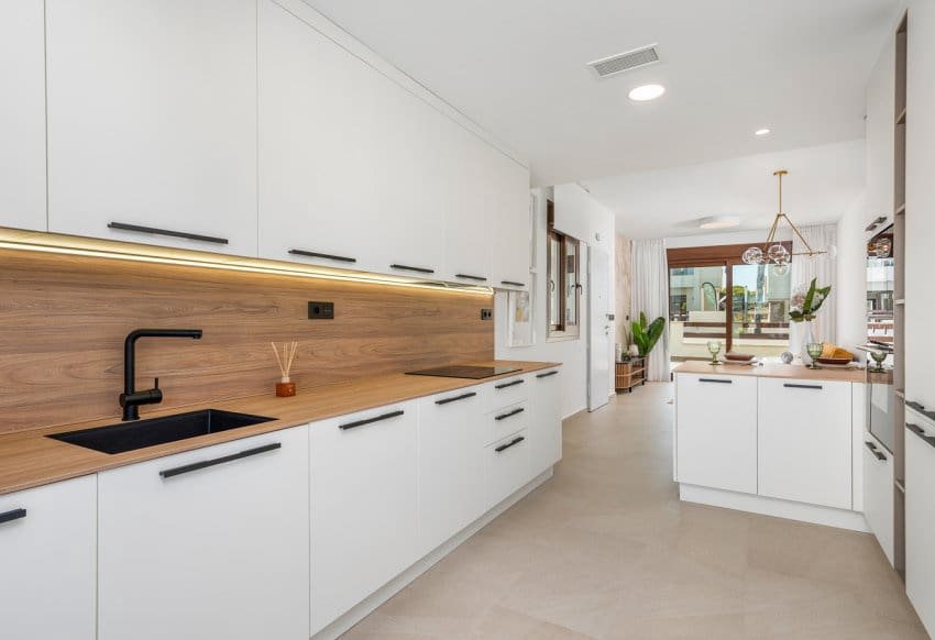 3 soveværelse Bungalow til salg i Torrevieja med swimmingpool - € 305.000 (Ref: 9773444)