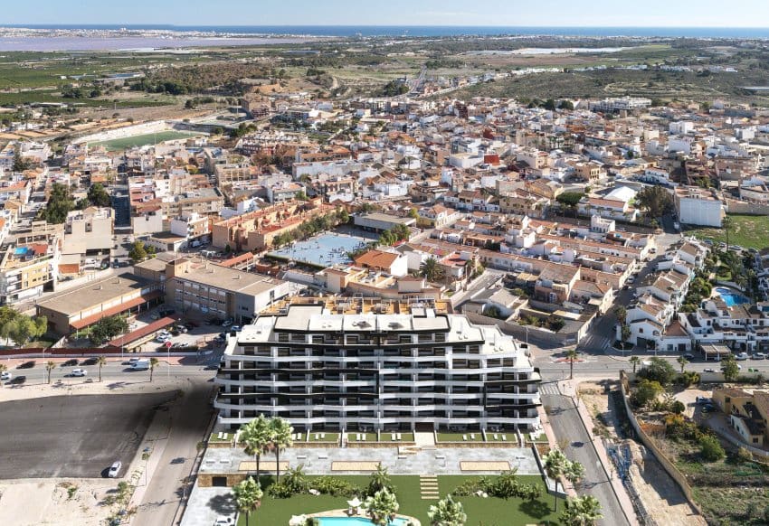 2 Zimmer Apartment zu verkaufen in San Miguel de Salinas mit Pool - 224.000 € (Ref: 9773450)