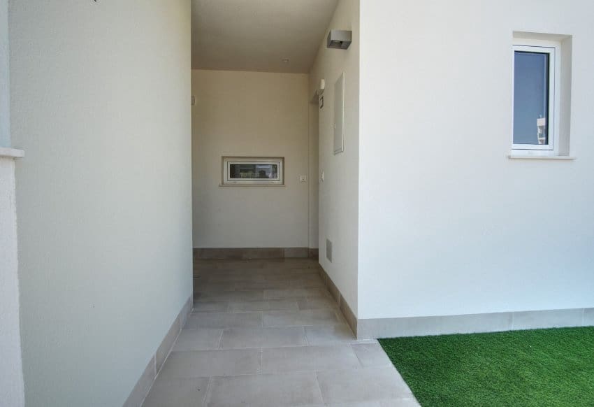 2 chambre Appartement à vendre à Guardamar del Segura avec piscine garage - 295 000 € (Ref: 9773452)