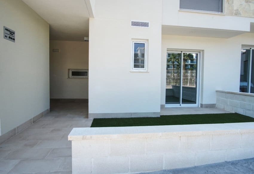 2 chambre Appartement à vendre à Guardamar del Segura avec piscine garage - 295 000 € (Ref: 9773452)