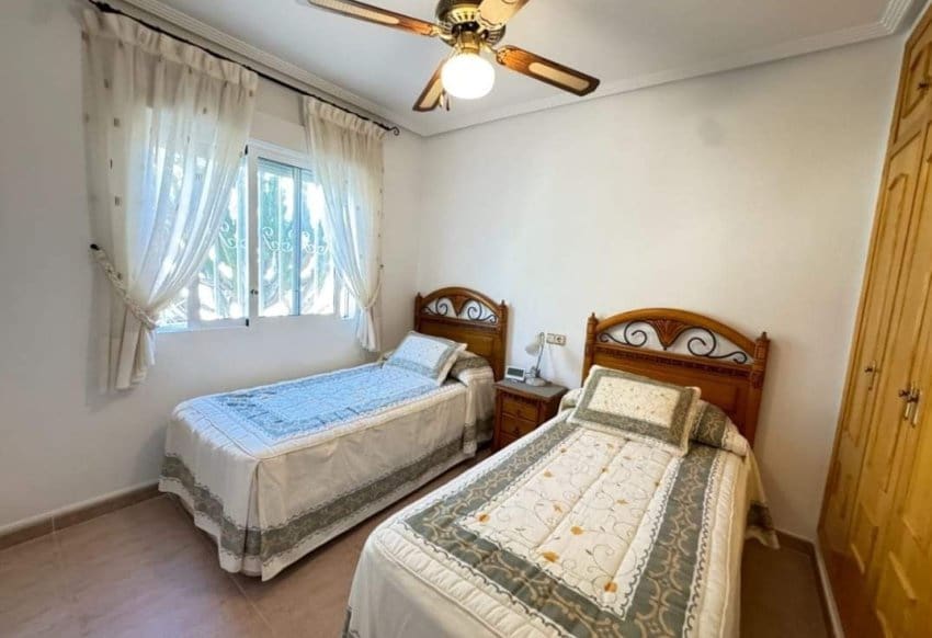 2 makuuhuone Huoneisto myytävänä paikassa Villamartin mukana uima-altaan - 165 000 € (Ref: 9773453)