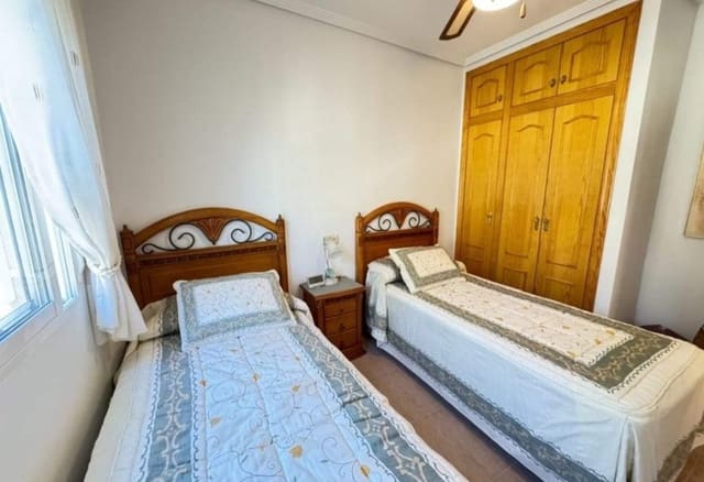 2 Zimmer Apartment zu verkaufen in Villamartin, Orihuela mit Pool - 165.000 € (Ref: 9773453)