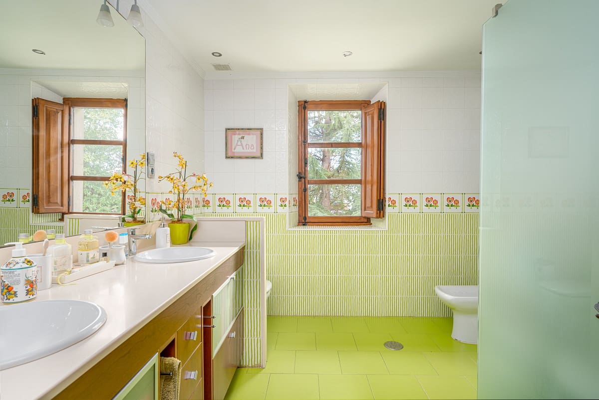 7 bedroom Villa for sale in Siero with pool garage - € 1,750,000 (Ref: 9735374)