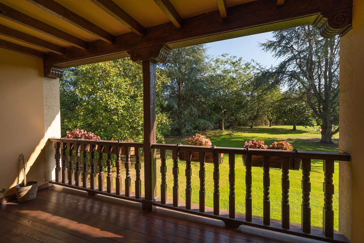 7 bedroom Villa for sale in Siero with pool garage - € 1,750,000 (Ref: 9735374)