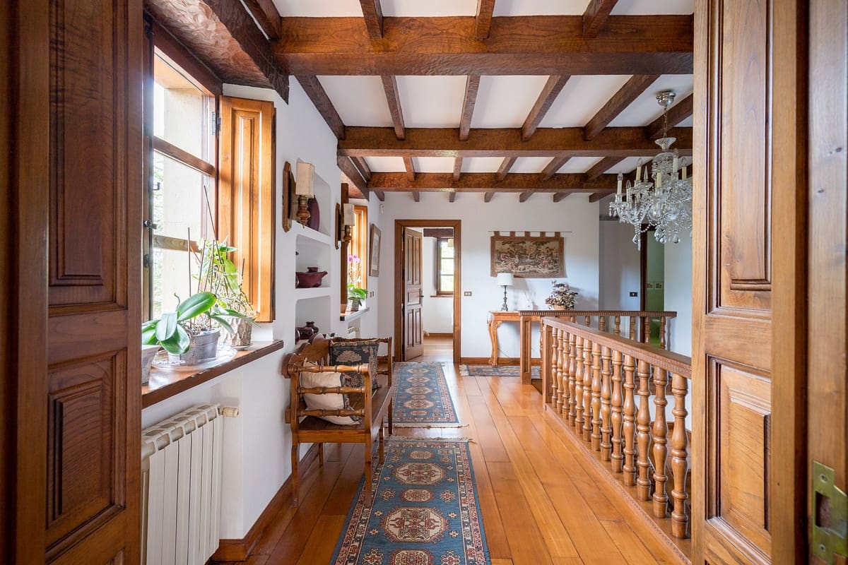 7 bedroom Villa for sale in Siero with pool garage - € 1,750,000 (Ref: 9735374)