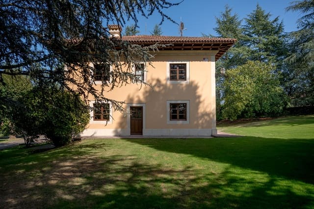 7 soverom Villa til salgs i Siero med svømmebasseng garasje - € 1 750 000 (Ref: 9735374)