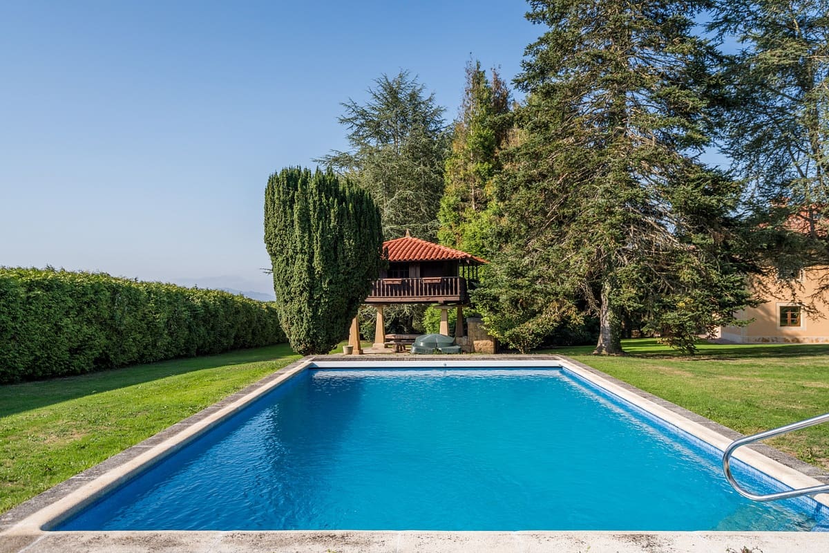 7 bedroom Villa for sale in Siero with pool garage - € 1,750,000 (Ref: 9735374)