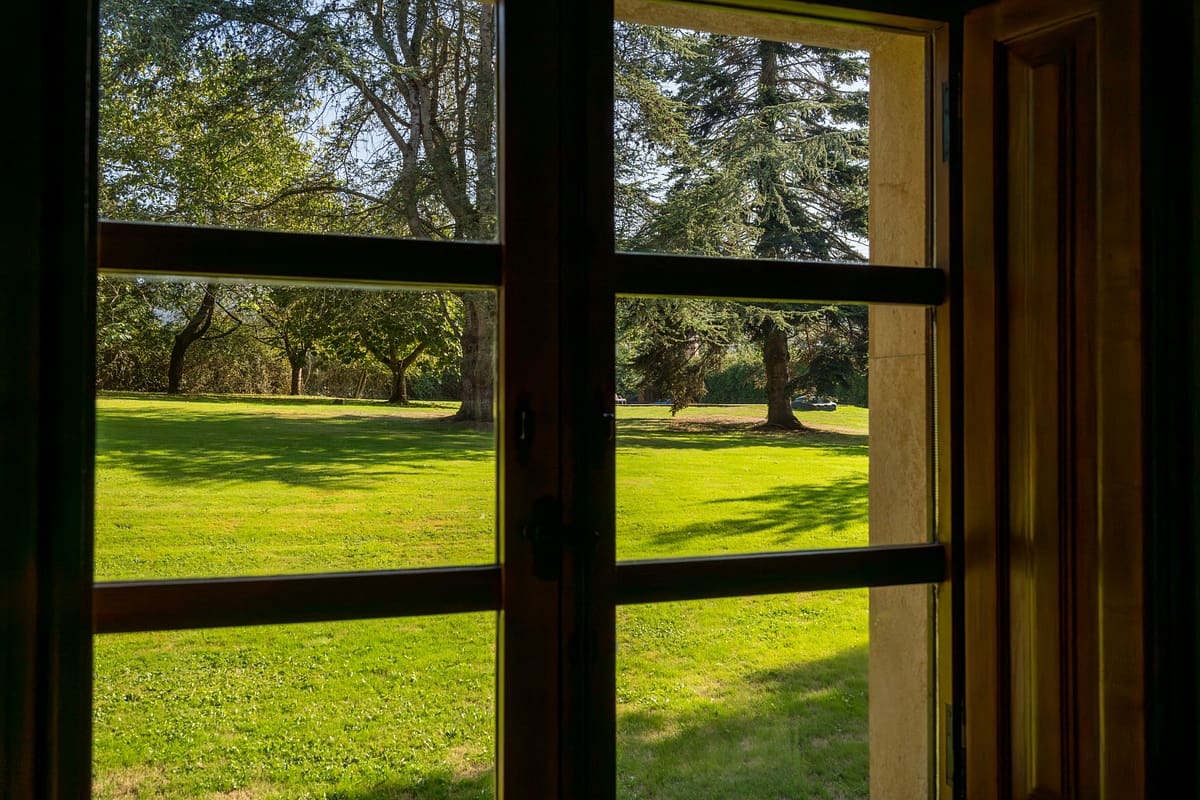 7 bedroom Villa for sale in Siero with pool garage - € 1,750,000 (Ref: 9735374)