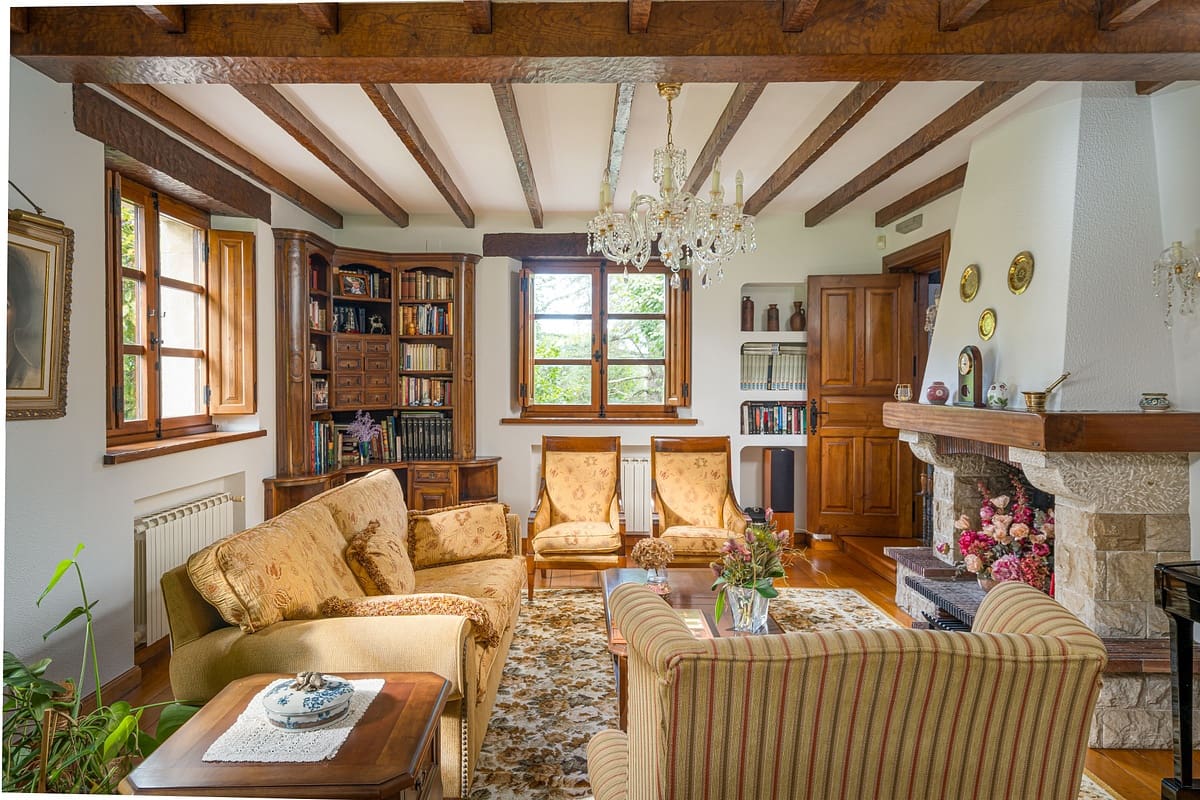 7 bedroom Villa for sale in Siero with pool garage - € 1,750,000 (Ref: 9735374)