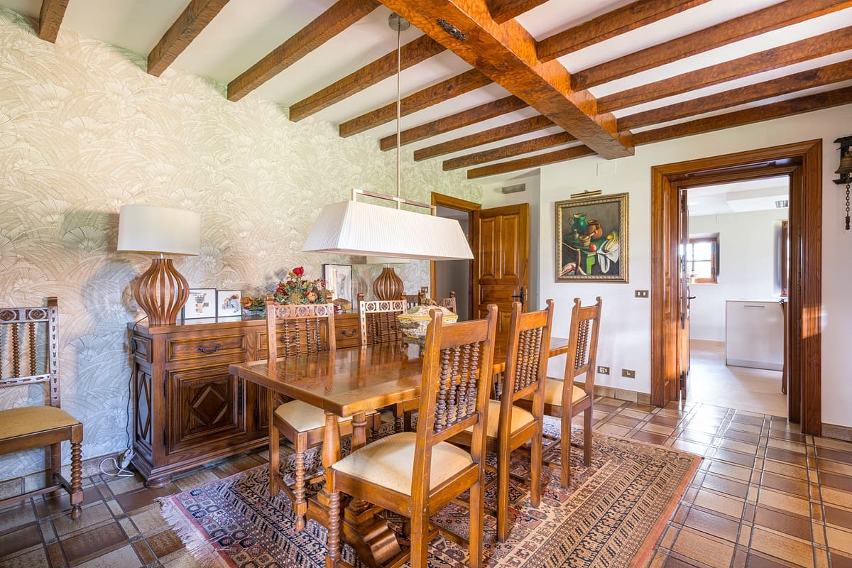 7 bedroom Villa for sale in Siero with pool garage - € 1,750,000 (Ref: 9735374)