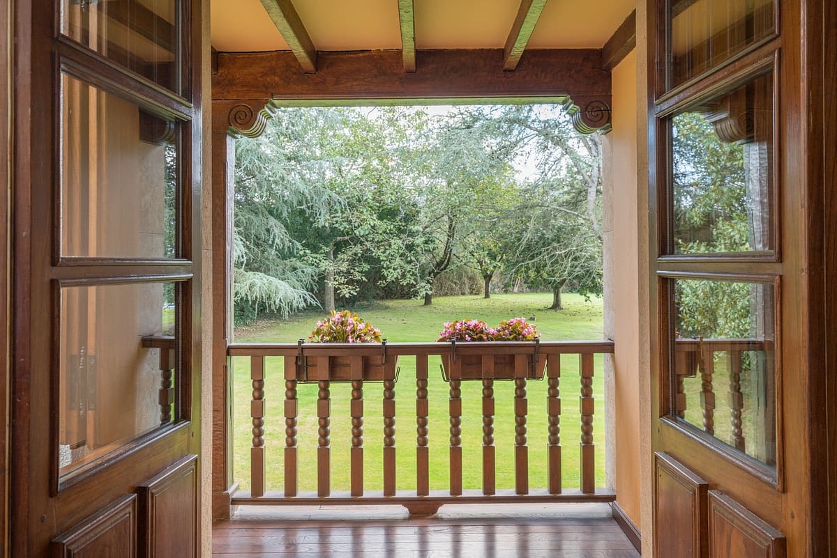 7 bedroom Villa for sale in Siero with pool garage - € 1,750,000 (Ref: 9735374)