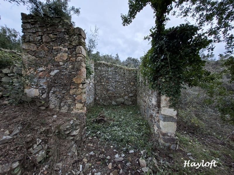 Ruine zu verkaufen in Cruilles Monells i Sant Sadurni de I'Heura - 220.000 € (Ref: 9734150)