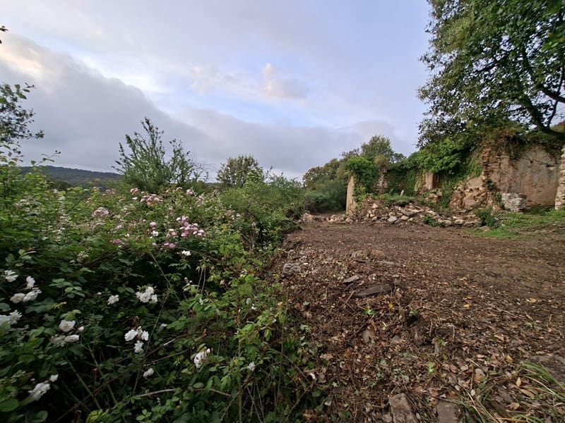 Ruin for sale in Cruilles Monells i Sant Sadurni de I'Heura - € 220,000 (Ref: 9734150)