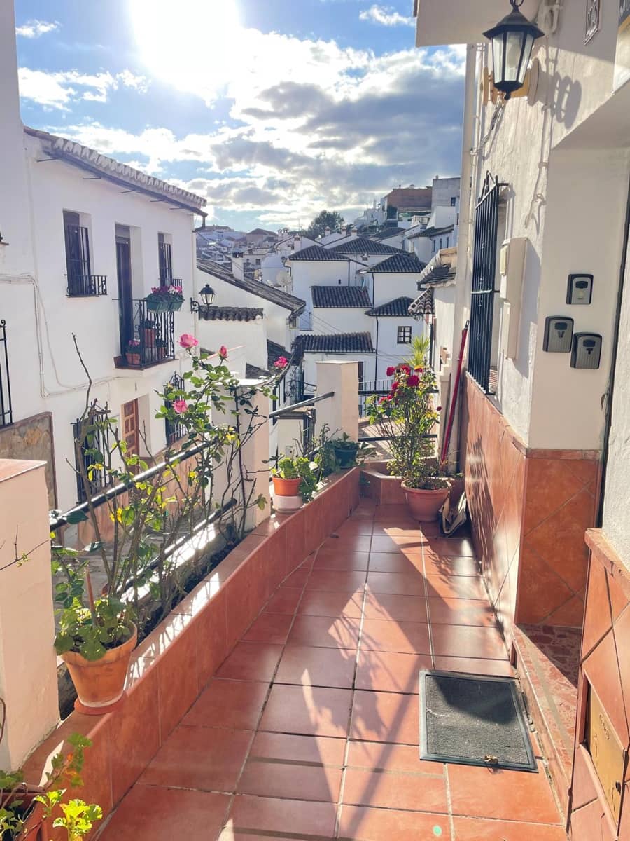 3 bedroom Terraced Villa for sale in Ronda - € 229,000 (Ref: 9889502)