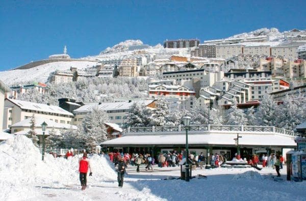 Tontti myytävänä paikassa Sierra Nevada - 650 000 € (Ref: 9889504)