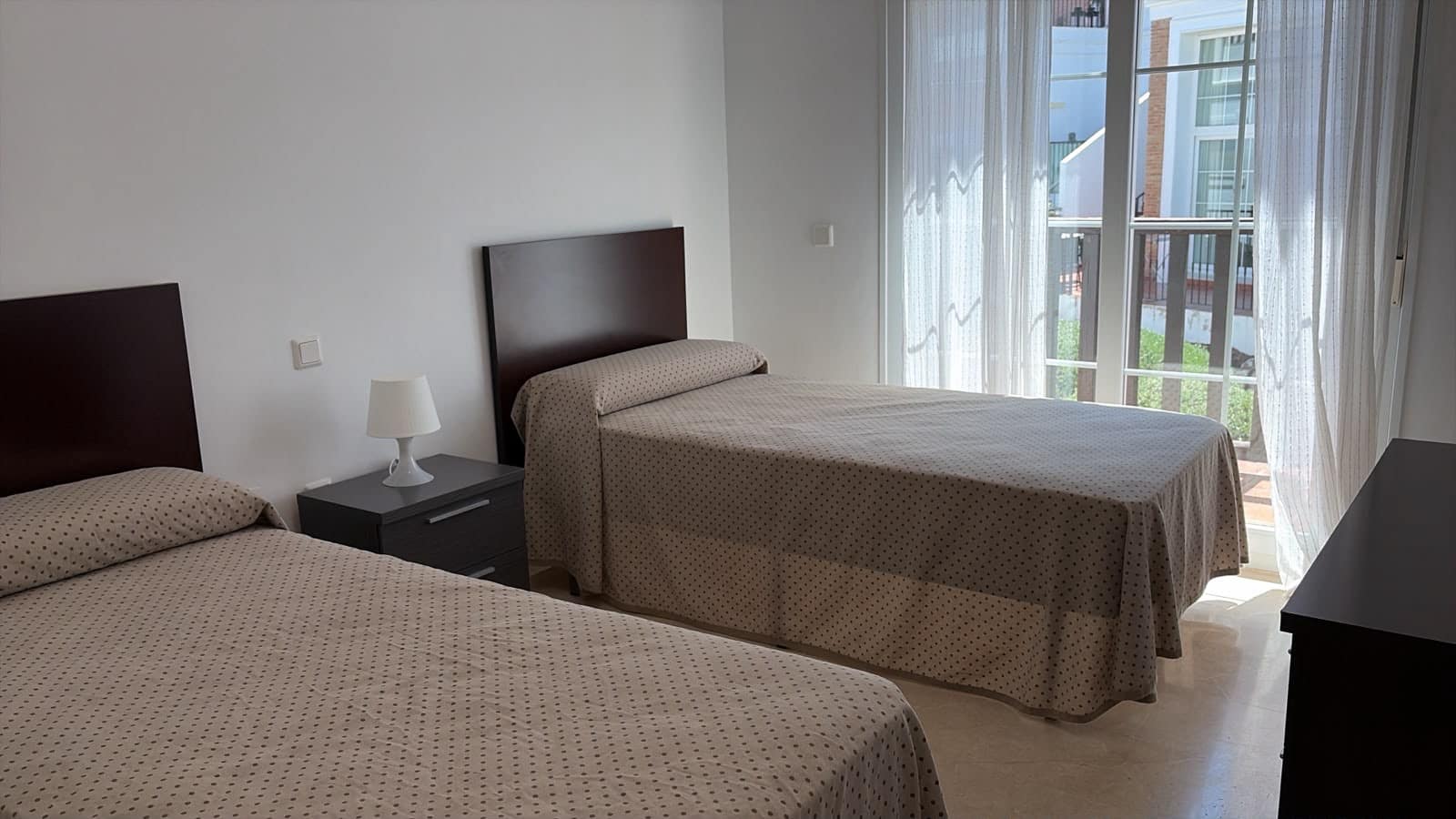 3 soverom Villa til salgs i Malaga by med svømmebasseng garasje - € 479 990 (Ref: 9964020)