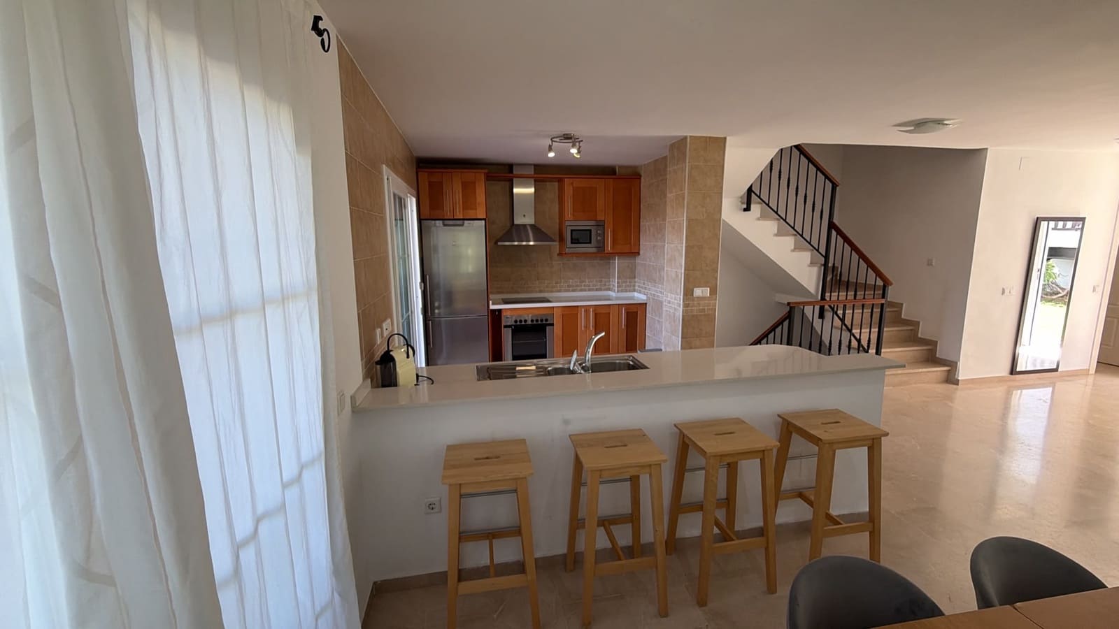 3 soverom Villa til salgs i Malaga by med svømmebasseng garasje - € 479 990 (Ref: 9964020)