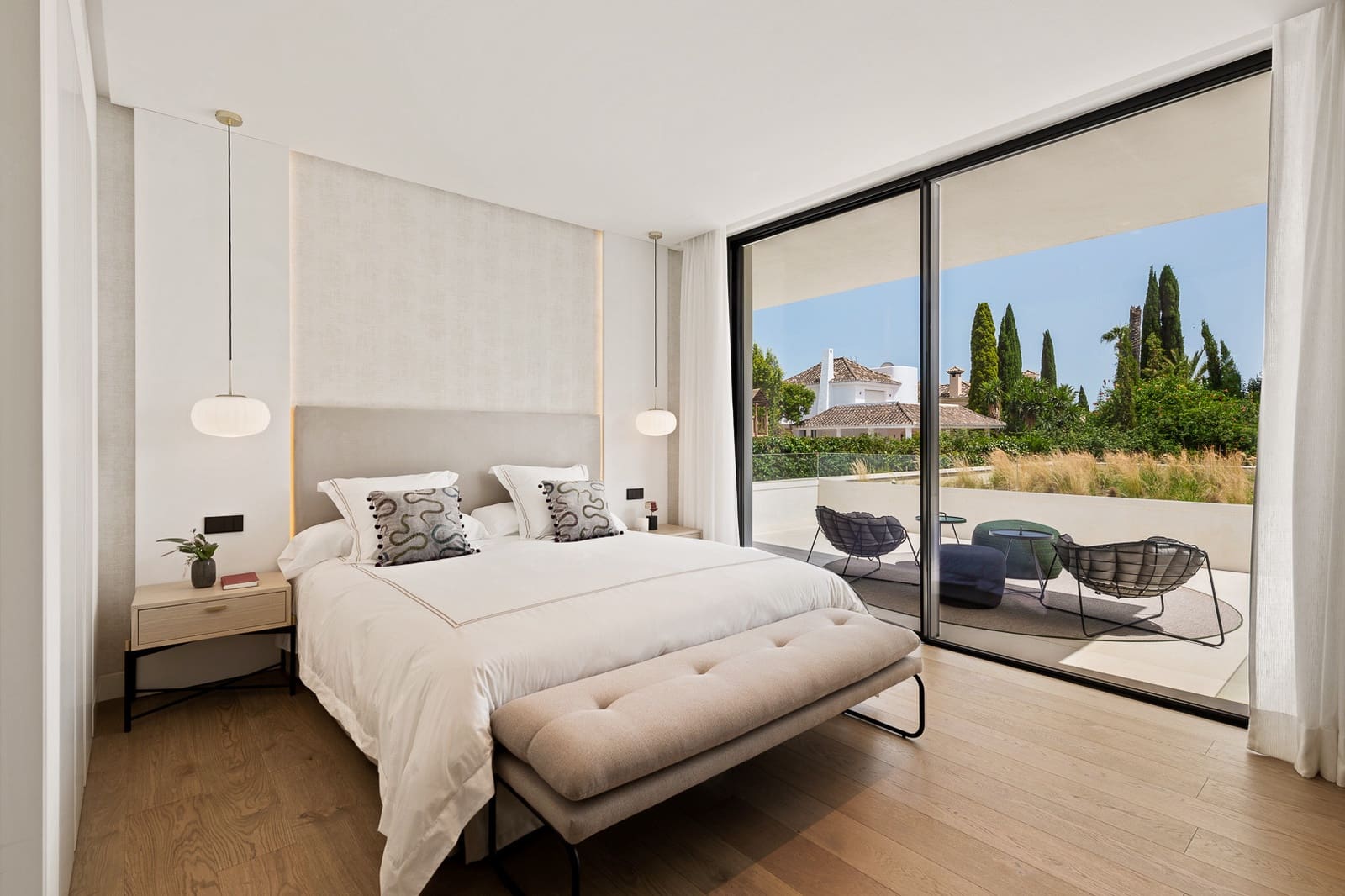5 Zimmer Villa zu verkaufen in Nueva Andalucia mit Pool Garage - 5.995.000 € (Ref: 9818609)