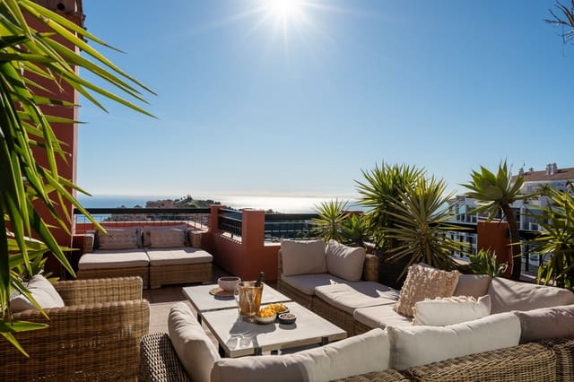 4 sovrum Takvåning till salu i Calahonda, Mijas med pool garage - 1 295 000 € (Ref: 9818612)