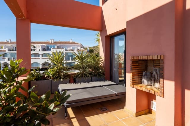 4 sovrum Takvåning till salu i Calahonda, Mijas med pool garage - 1 295 000 € (Ref: 9818612)