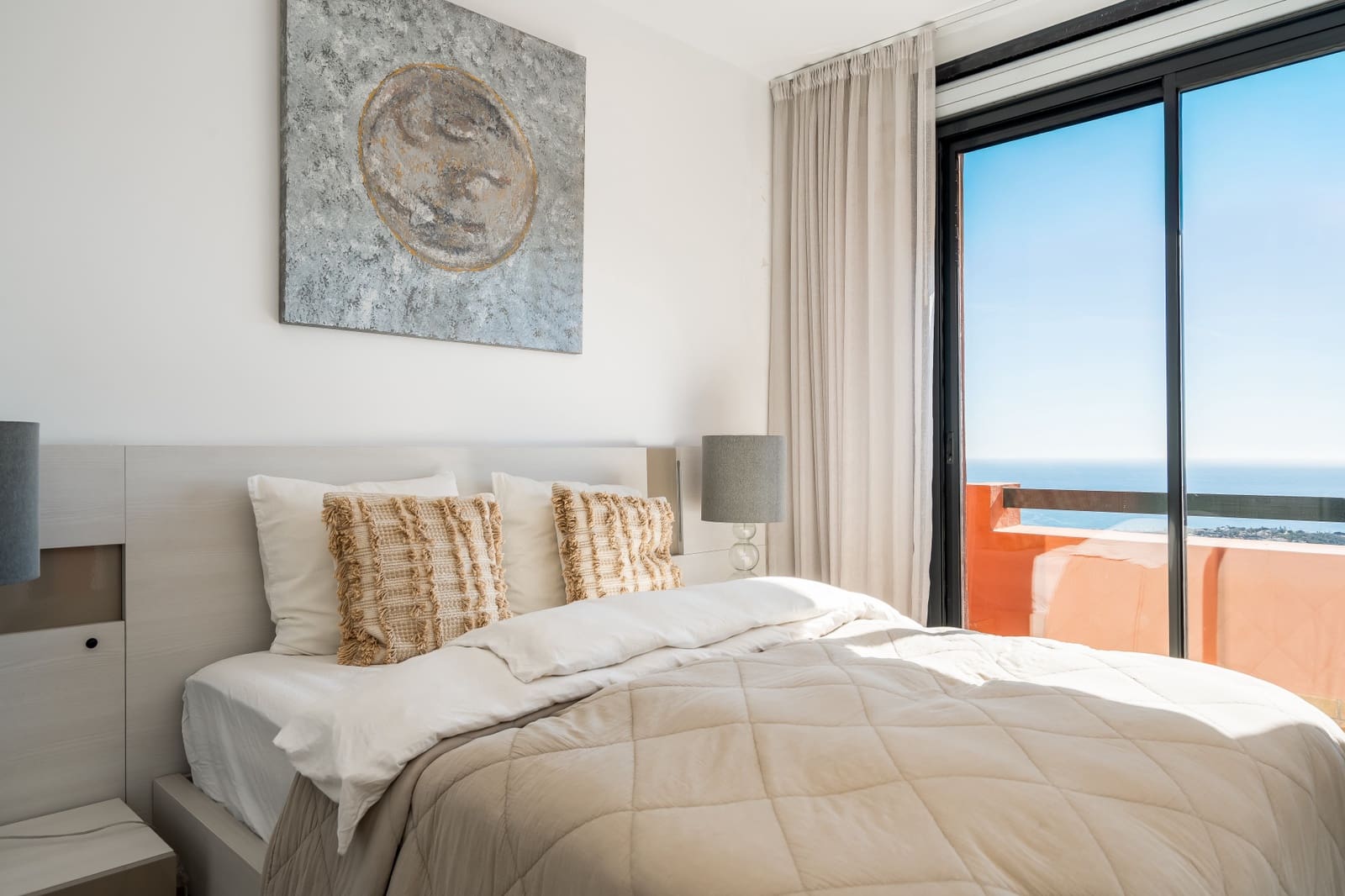 4 bedroom Penthouse for sale in Calahonda with pool garage - € 1,295,000 (Ref: 9818612)