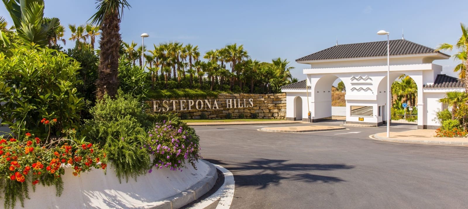 3 chambre Appartement à vendre à Estepona avec piscine garage - 875 000 € (Ref: 9828756)