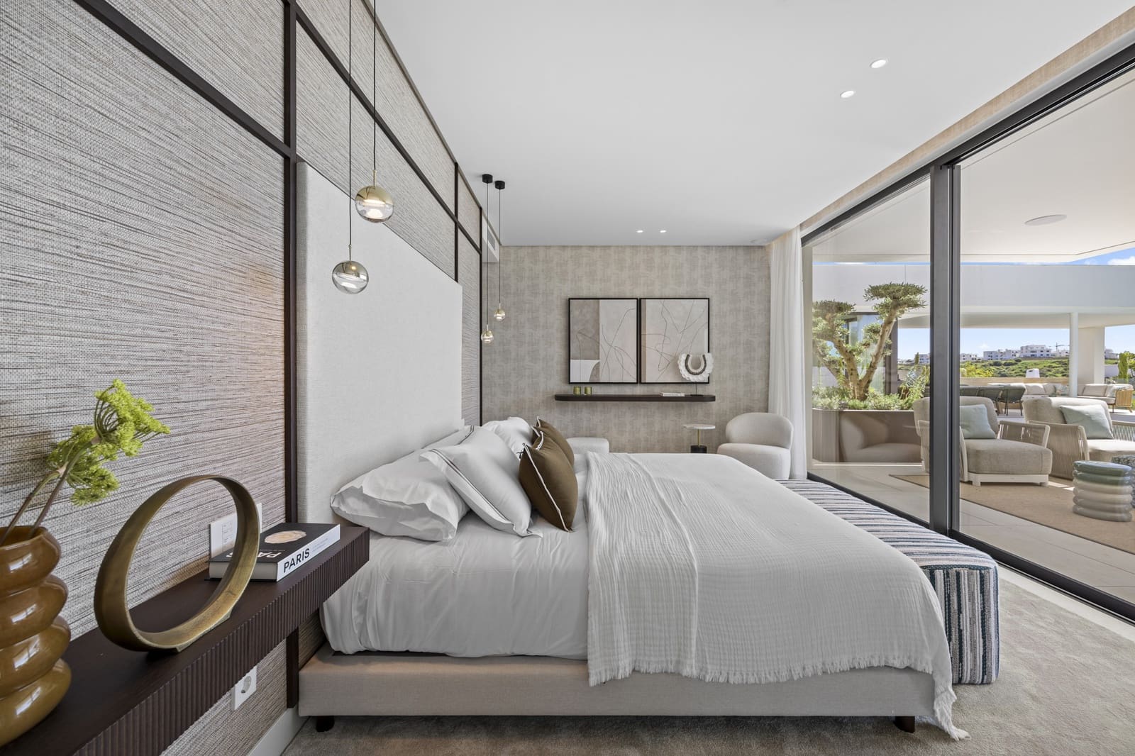 4 bedroom Villa for sale in Casares with pool garage - € 4,200,000 (Ref: 9921826)