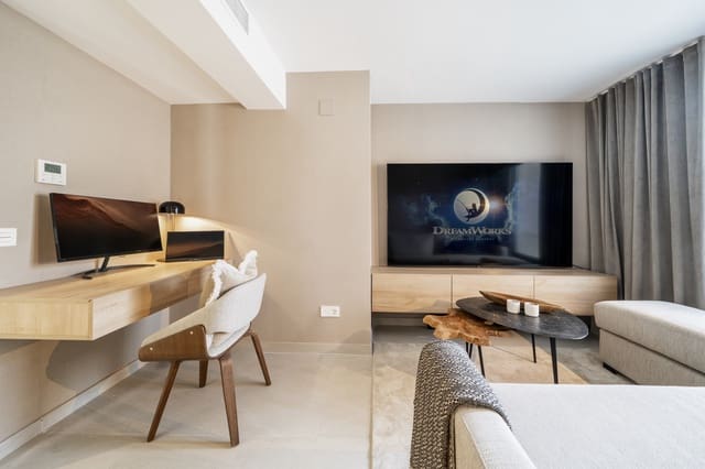 Chalet de 5 habitaciones en San Pedro de Alcantara, Marbella en venta con piscina garaje - 2.500.000 € (Ref: 9921827)