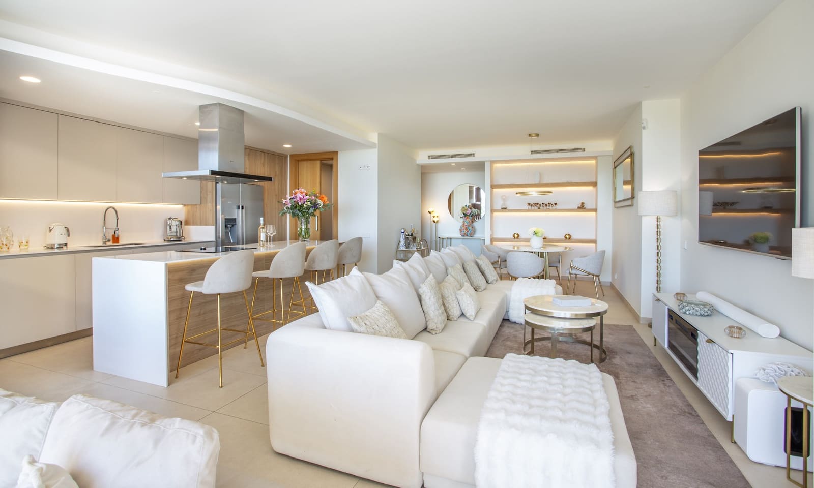 Ático de 3 habitaciones en La Quinta en venta con piscina garaje - 1.395.000 € (Ref: 9924206)