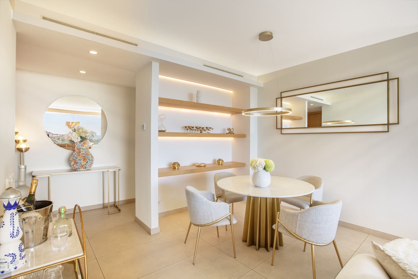 Ático de 3 habitaciones en La Quinta en venta con piscina garaje - 1.395.000 € (Ref: 9924206)