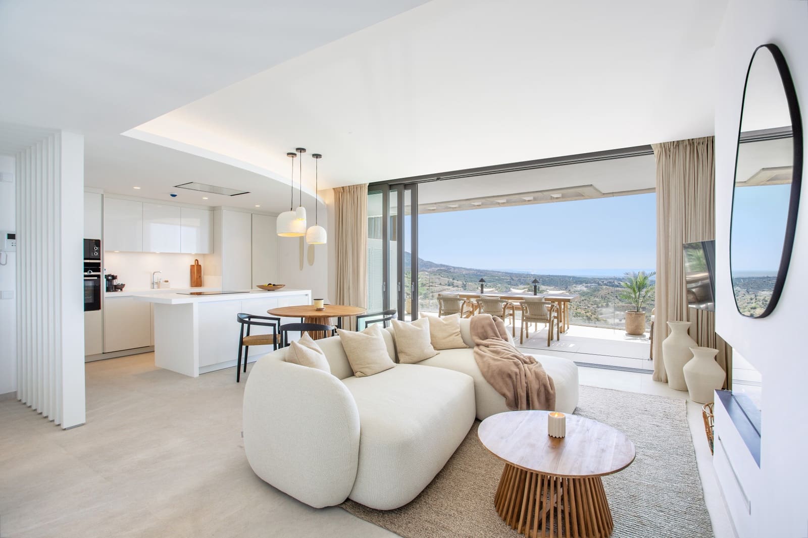 2 soveværelse Penthouse til salg i Benahavis med swimmingpool - € 1.950.000 (Ref: 9924207)