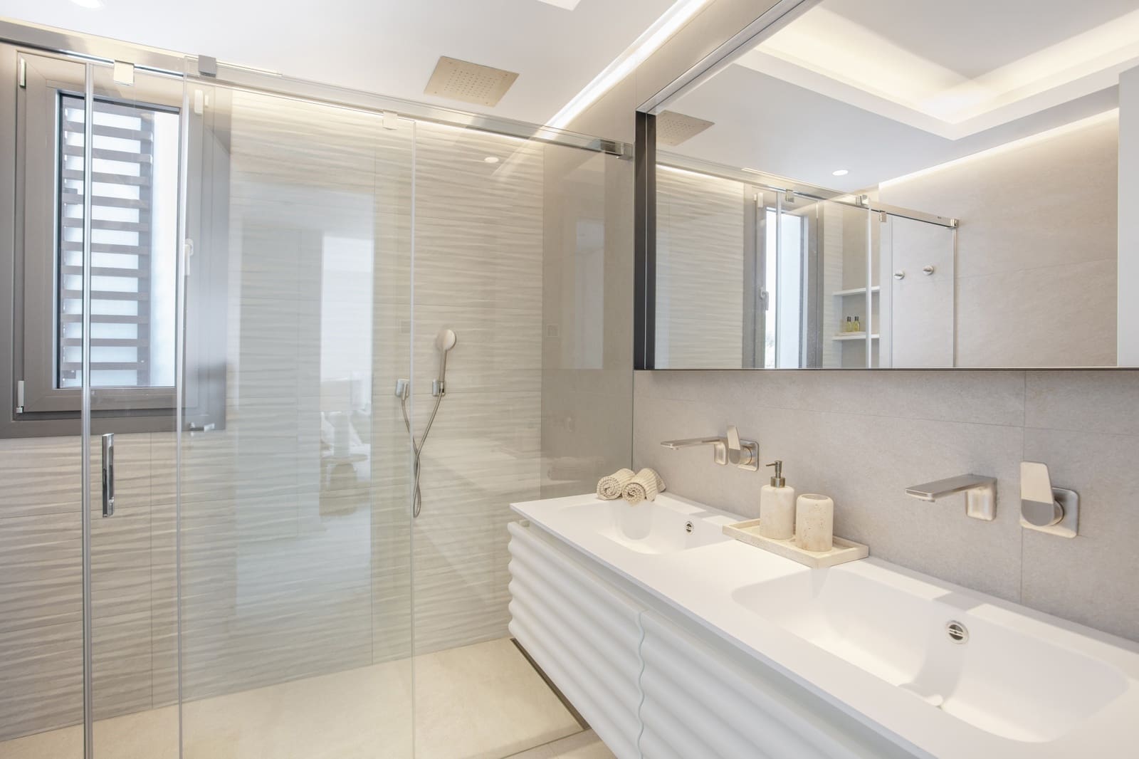 2 soveværelse Penthouse til salg i Benahavis med swimmingpool - € 1.950.000 (Ref: 9924207)
