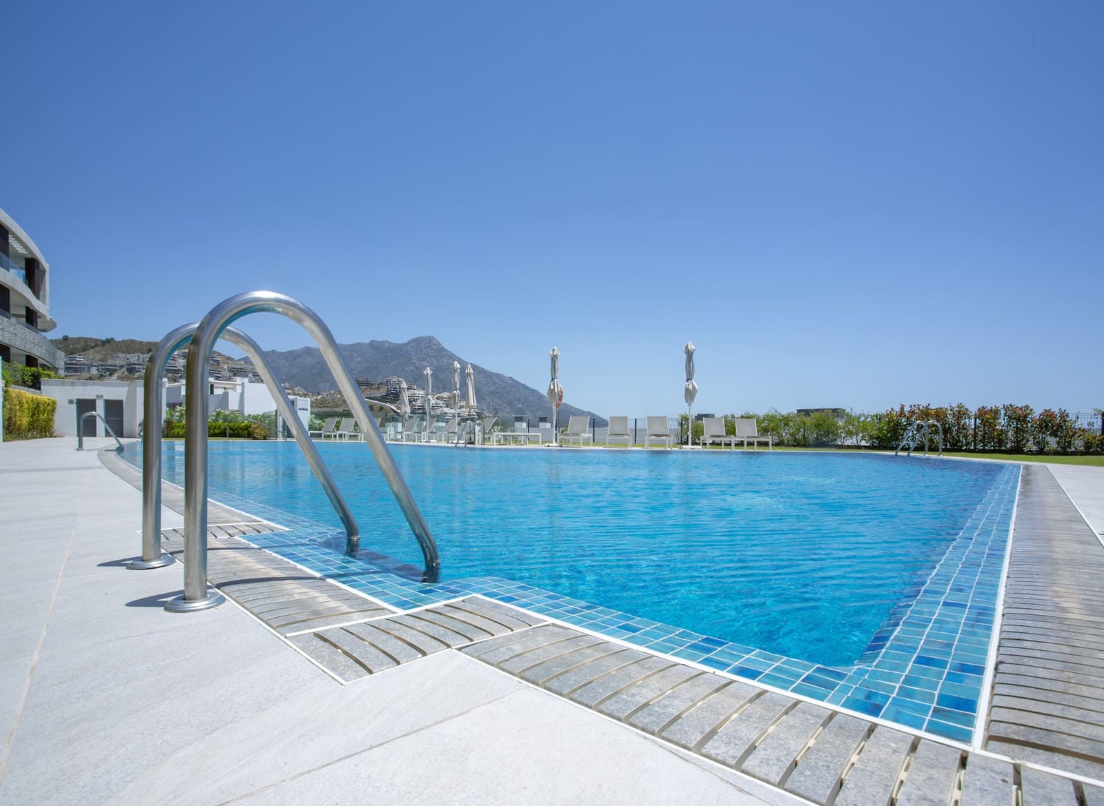 2 soveværelse Penthouse til salg i Benahavis med swimmingpool - € 1.950.000 (Ref: 9924207)