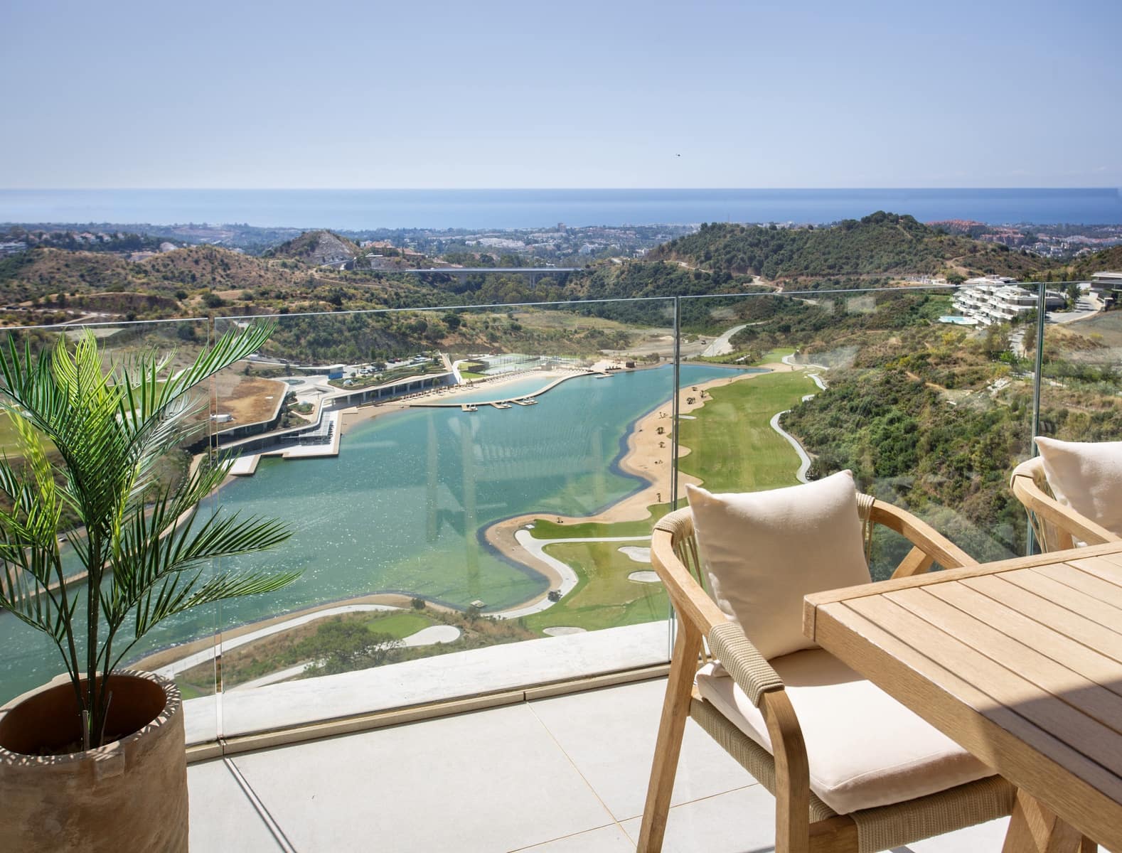 2 soveværelse Penthouse til salg i Benahavis med swimmingpool - € 1.950.000 (Ref: 9924207)