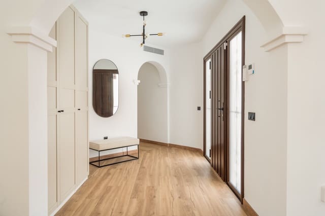 5 soverom Villa til salgs i Guadalmina Alta, Marbella med svømmebasseng garasje - € 2 300 000 (Ref: 9972908)