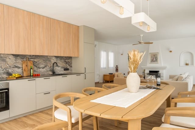 5 soverom Villa til salgs i Guadalmina Alta, Marbella med svømmebasseng garasje - € 2 300 000 (Ref: 9972908)